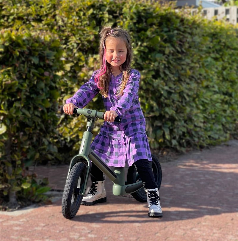 Bicicleta Equilibrio Manu Verde - Topmark - Imagen 7
