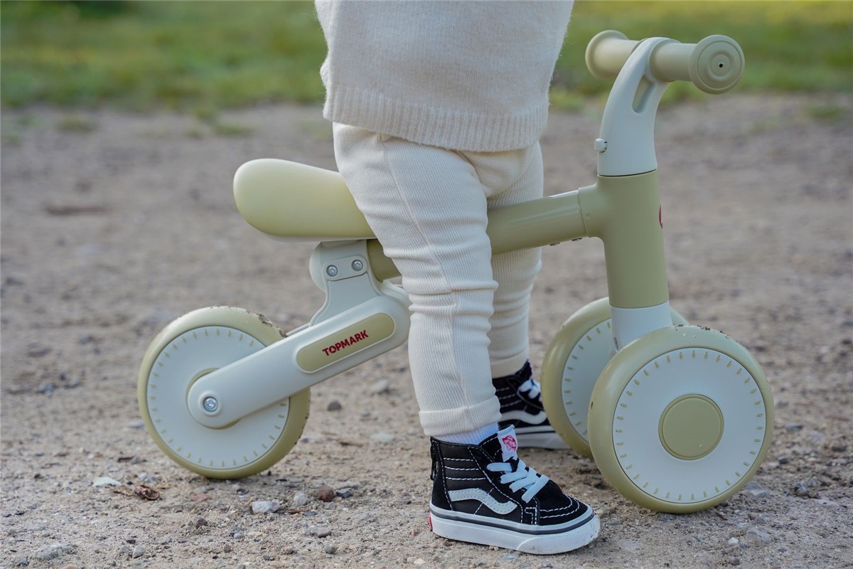 Bicicleta de Equilibrio Yuki Pistacho - Topmark - Imagen 5