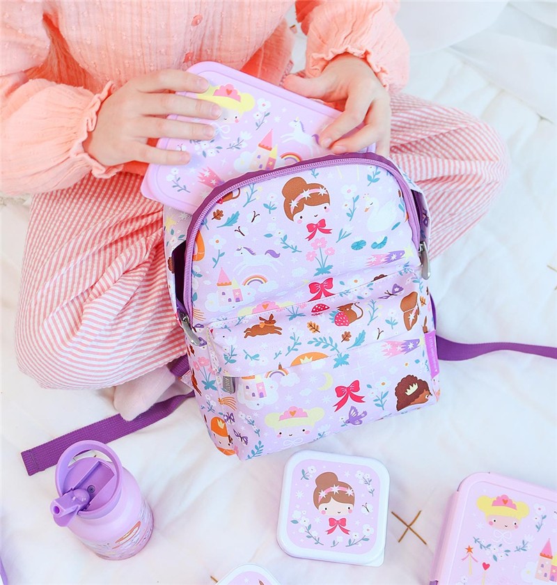 Mochila infantil Princesas - A Little Lovely Company - Imagen 6