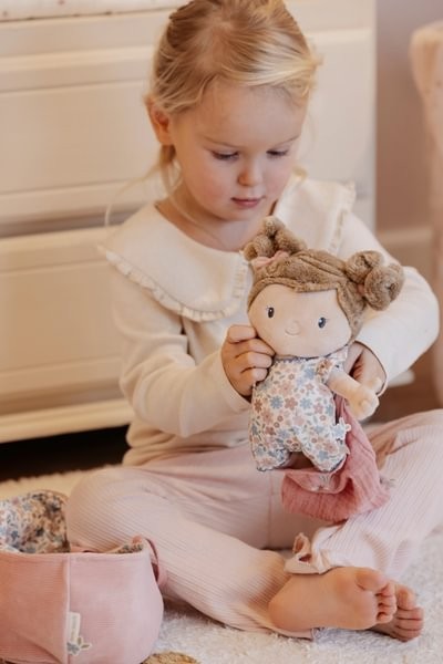 Bebé muñeca Rosa Canastilla - Little Dutch - Imagen 6